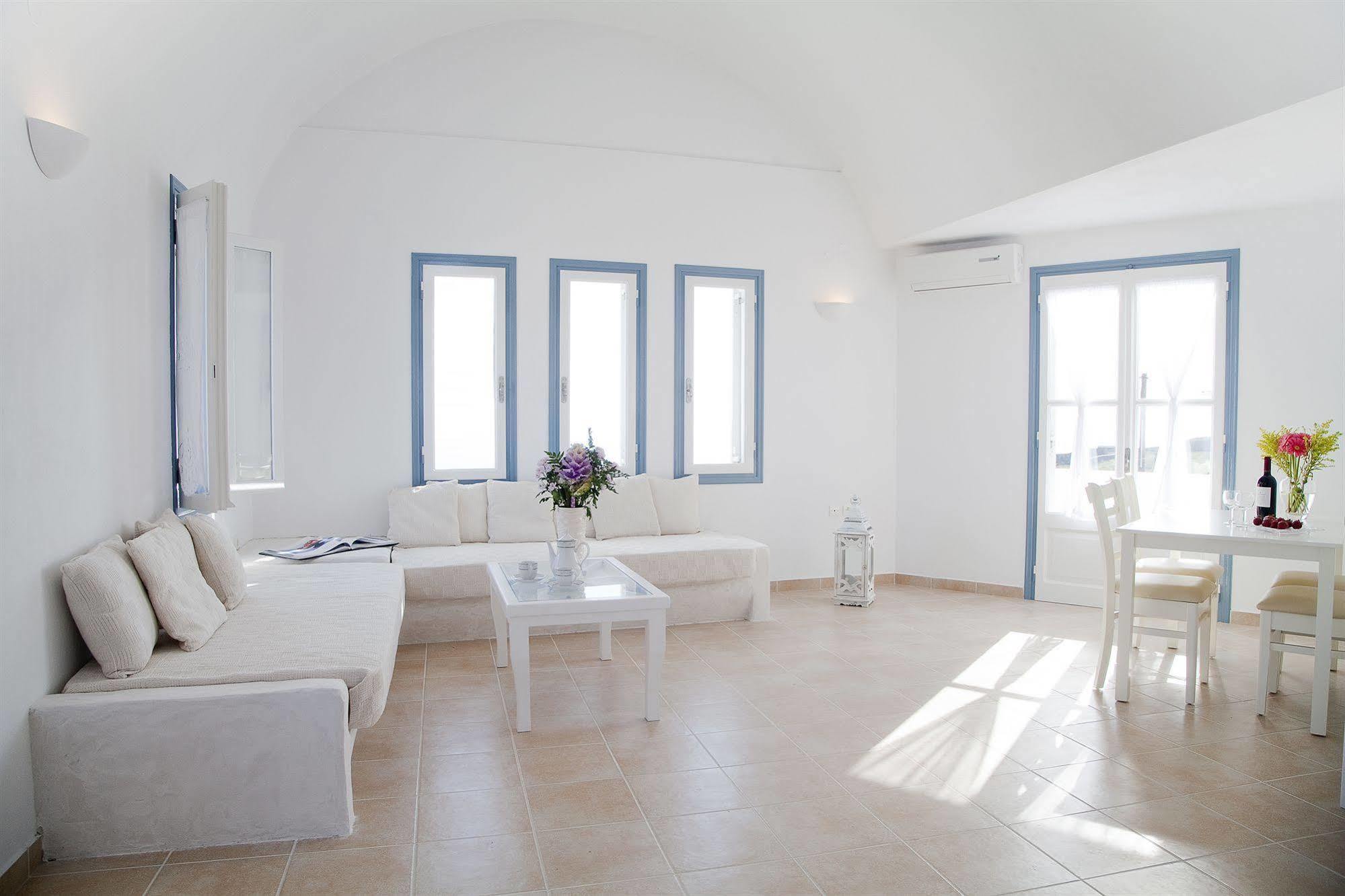 Athiri Santorini Имеровигли