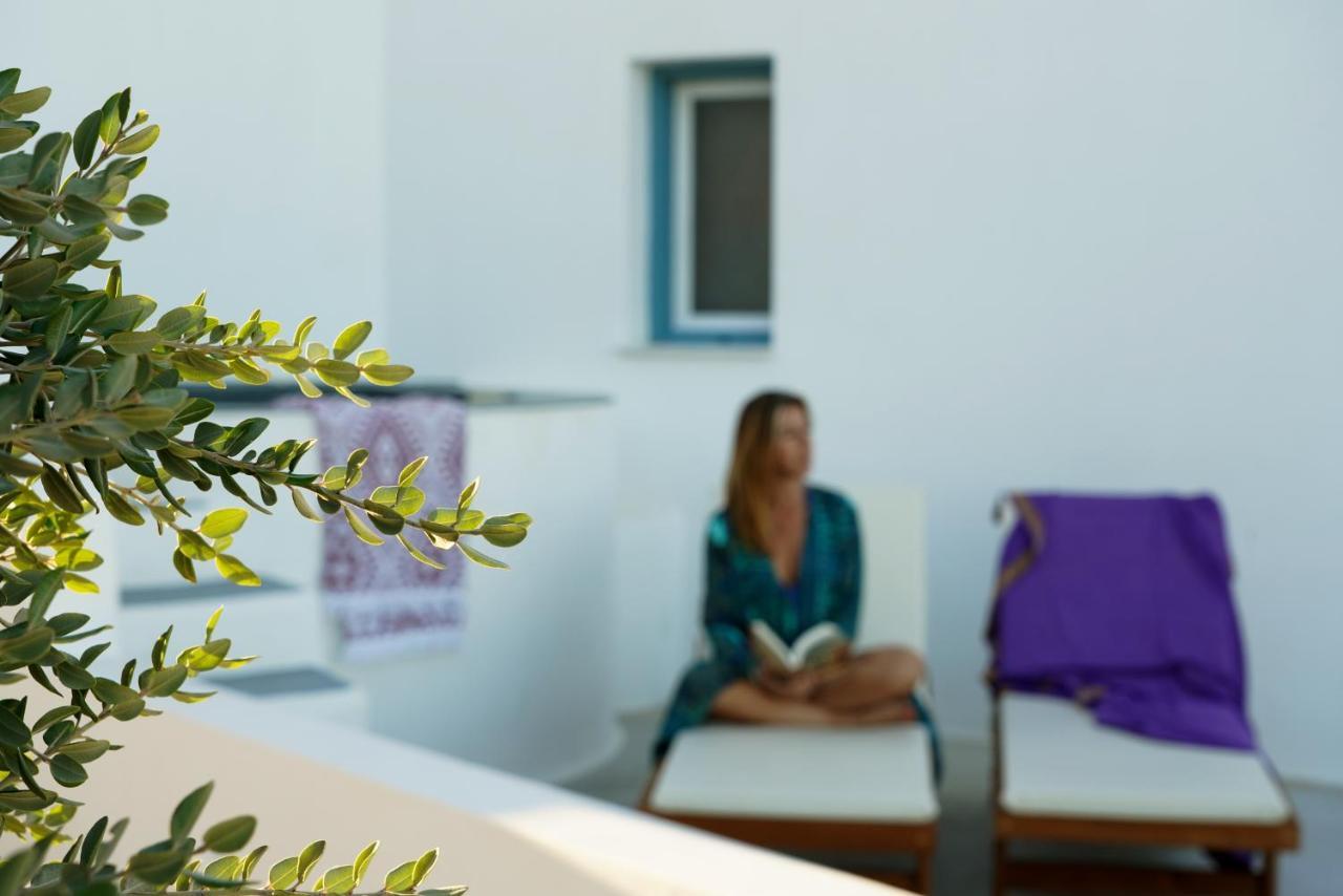 Отель Athiri Santorini